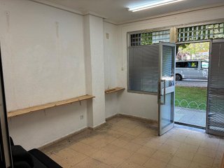 Local comercial en alquiler en Santo Domingo y San Martín  en Huesca