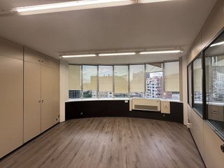 Oficina en alquiler en La Maternitat i Sant Ramon en Barcelona