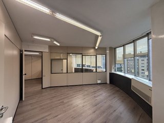 Oficina en alquiler en La Maternitat i Sant Ramon en Barcelona