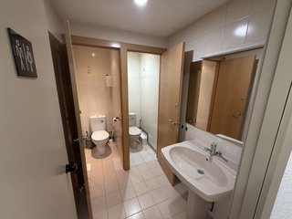 Oficina en alquiler en La Maternitat i Sant Ramon en Barcelona