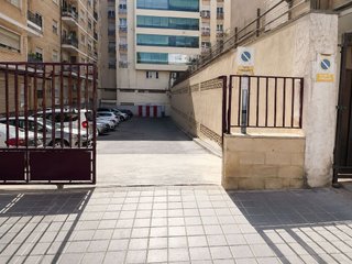 Garaje en venta en Campoamor en Alicante