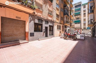 Piso en venta en Camino de Ronda - Rosaleda en Granada