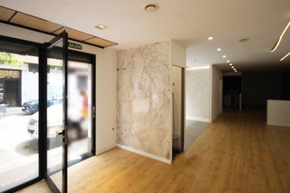 Local comercial en venta en Zona Avenida al Vedat en Torrent