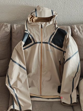 Chaqueta Columbia Titanium outdry xtreme 180€Negoc