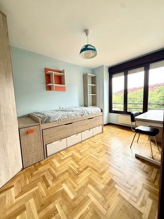 Piso en alquiler en Viesques en Gijón