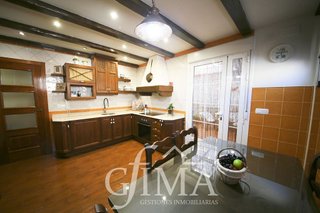Casa adosada en venta en Tomelloso