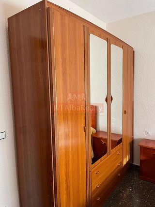Piso en alquiler en Hospital - Parque sur en Albacete