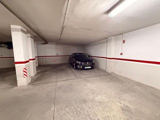 Garaje en venta en Nueva Andalucía en Almería