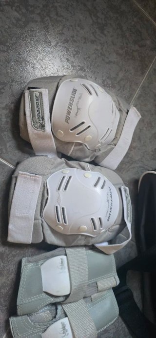 Patines Oxelo 39 + Protecciones Powerslide + Bolsa