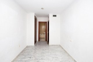 Piso en venta en Bola de Oro - Serrallo en Granada