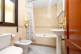 Piso en venta en Bola de Oro - Serrallo en Granada