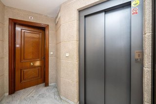 Piso en venta en Bola de Oro - Serrallo en Granada