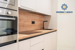 Piso en venta en Camino de Ronda - Rosaleda en Granada