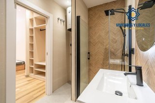 Piso en venta en Camino de Ronda - Rosaleda en Granada