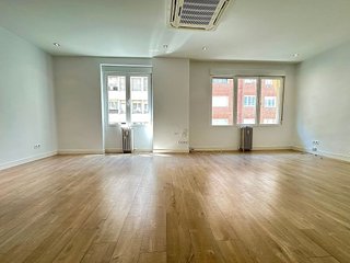 Piso en alquiler en Recoletos en Madrid