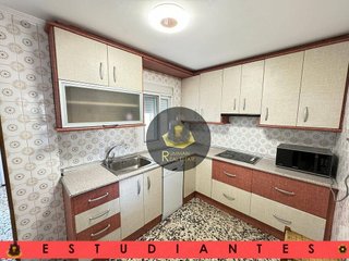 Piso en alquiler en Barrio de Zaidín en Granada