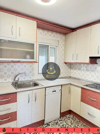 Piso en alquiler en Barrio de Zaidín en Granada