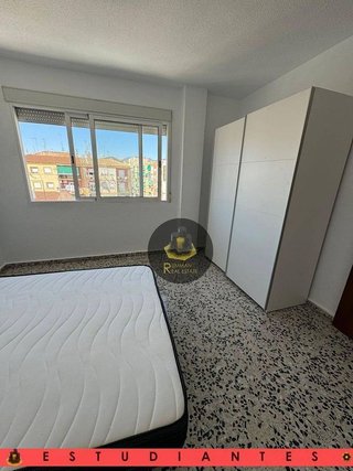 Piso en alquiler en Barrio de Zaidín en Granada