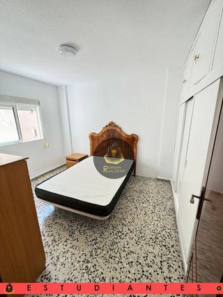 Piso en alquiler en Barrio de Zaidín en Granada