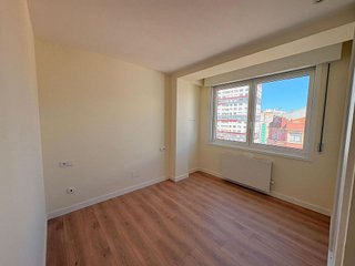 Piso en alquiler en Os Mallos - San Cristóbal en Coruña (A)