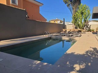 Casa en alquiler en Costabella en Marbella