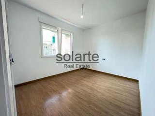 Piso en venta en Les Planes en Hospitalet de Llobregat, L´