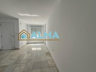 Casa adosada en venta en La Granja-La Colina-Los Pastores en Algeciras
