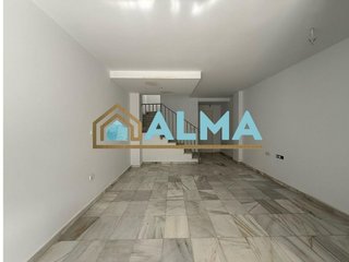 Casa adosada en venta en La Granja-La Colina-Los Pastores en Algeciras
