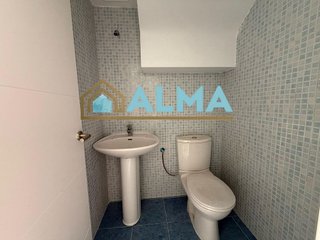 Casa adosada en venta en La Granja-La Colina-Los Pastores en Algeciras