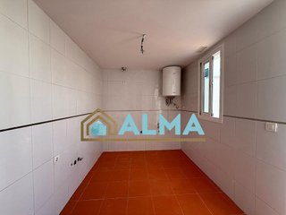 Casa adosada en venta en La Granja-La Colina-Los Pastores en Algeciras
