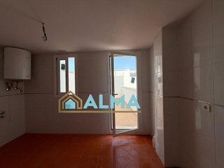 Casa adosada en venta en La Granja-La Colina-Los Pastores en Algeciras