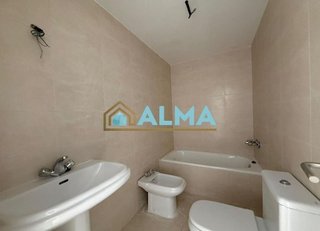 Casa adosada en venta en La Granja-La Colina-Los Pastores en Algeciras
