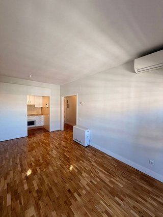 Piso en alquiler en Castillejos en Madrid