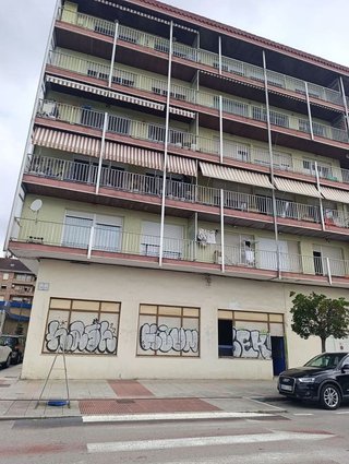 Local comercial en venta en Santoña