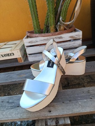Sandalias Plataforma Stradivarius Plateadas