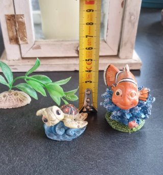 Figuras acuario tortuga, hierva y pez payaso