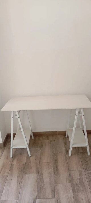 Escritorio blanco moderno