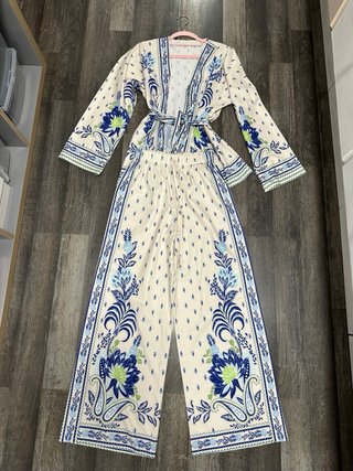 Conjunto de seda estampado