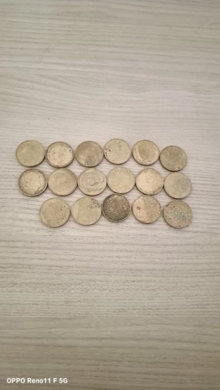 conjunto de monedas antiguas
