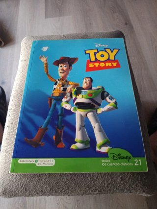 10 CUENTOS DISNEY IMPECABLES