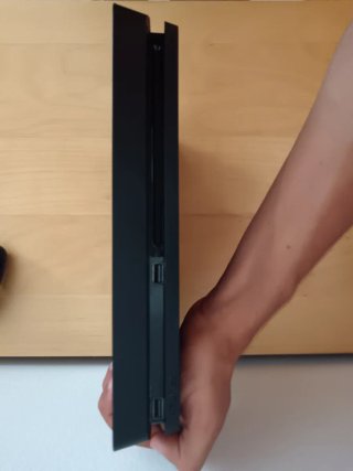 PS4 (PlayStation 4) + 2 Mandos + 7 Juegos