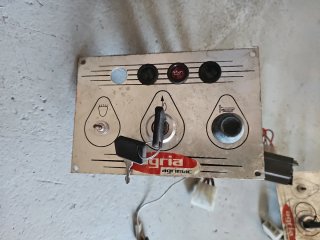 Cuadro de mandos AGRIA con llave.NUEVO