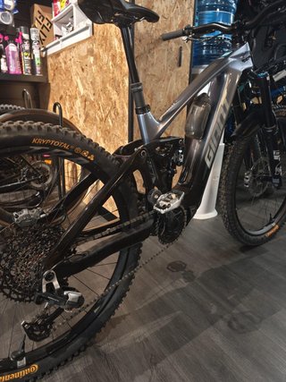 Giant Reign Advanced E+ 1 2026