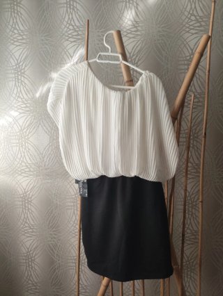 Vestido Princess blanco y negro Talla S nuevo