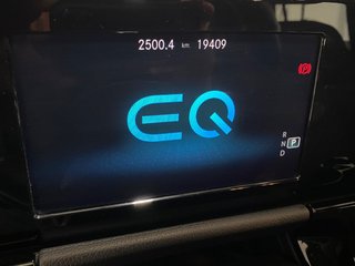 MERCEDES-BENZ EQA EQA 300 4MATIC