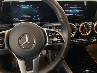 MERCEDES-BENZ EQA EQA 300 4MATIC