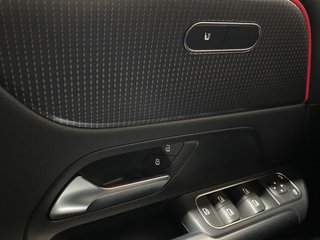 MERCEDES-BENZ EQA EQA 300 4MATIC