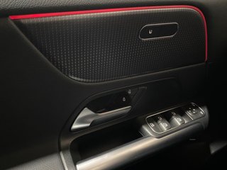 MERCEDES-BENZ EQA EQA 300 4MATIC