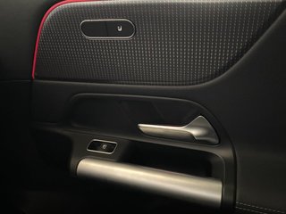 MERCEDES-BENZ EQA EQA 300 4MATIC