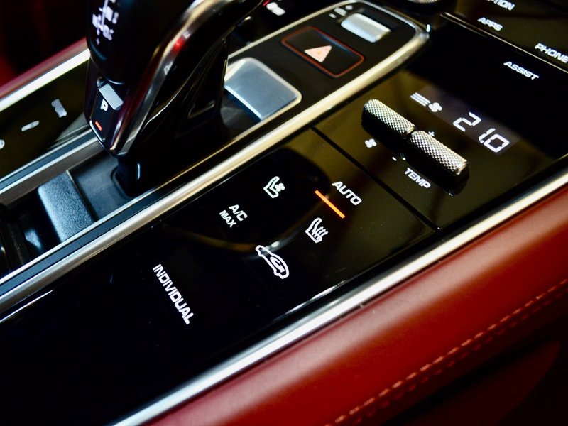 Porsche Panamera 4 2019, foto 36